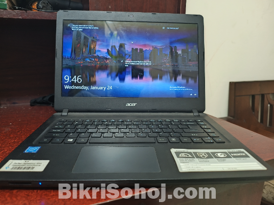 Acer Aspire Es1432